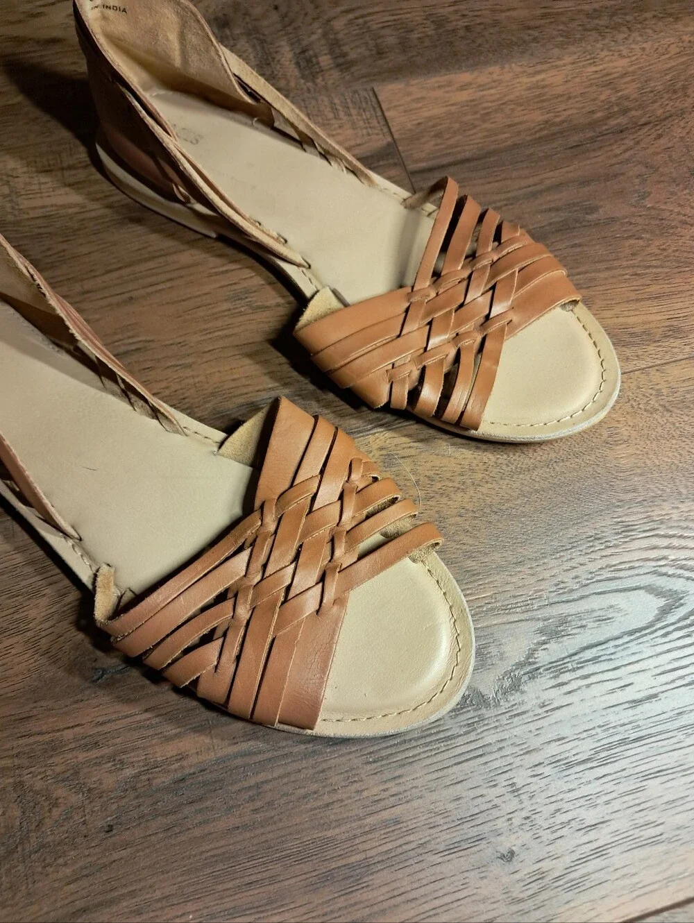 Oasis Women's Tan Woven Leather Huarache Flat Slip On Sandals